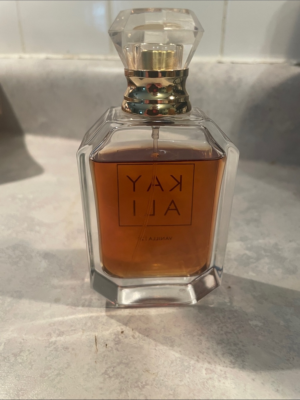 Kayali Vanilla 28 Eau de Parfum - Picture 4 of 4